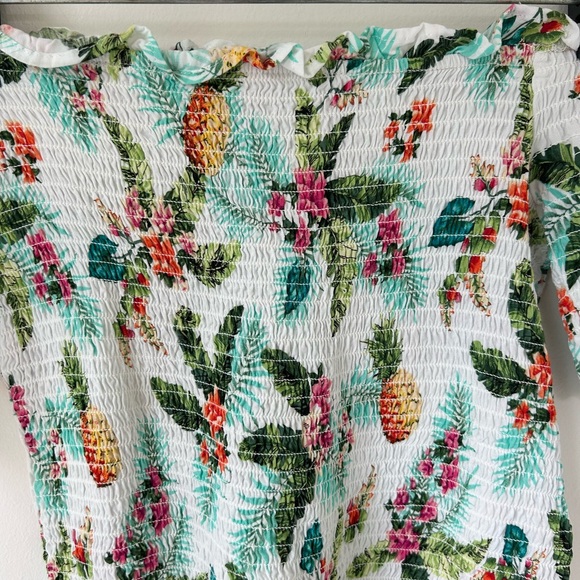 Forever 21 floral top size medium - Picture 2 of 4